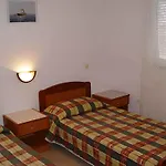 Two-bedroom In Ii Lägenhet *