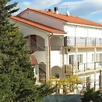 Two-bedroom In Ii Pula