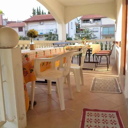 Two-bedroom In Pula Ii * Veruda