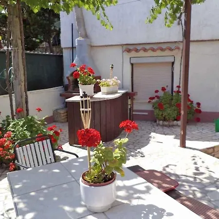 Two-bedroom In Pula Ii