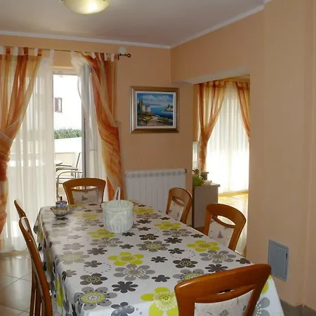 Apartment Two-bedroom In Pula Ii