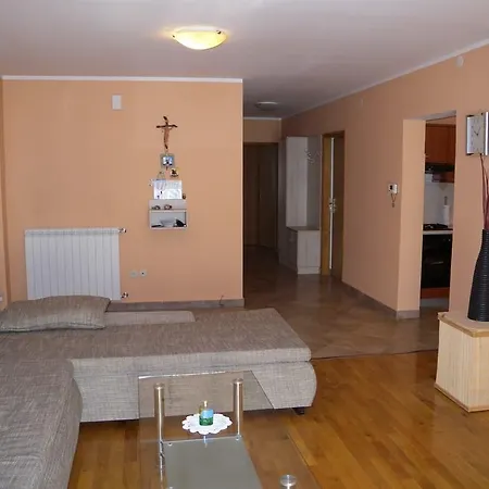 Appartement Two-bedroom In Ii